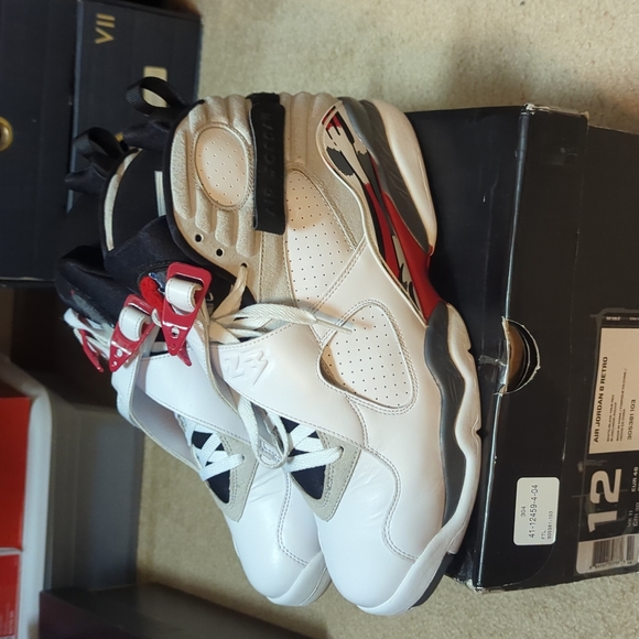 Air Jordan 8 Retro Bugs Bunny's - Picture 3 of 5